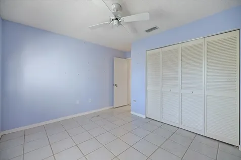 5871 Helen Way Sarasota FL 34243