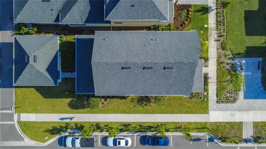 9985 Gobat Alley Orlando FL 32827