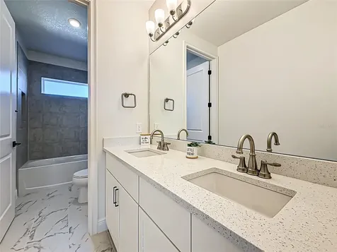 9985 Gobat Alley Orlando FL 32827