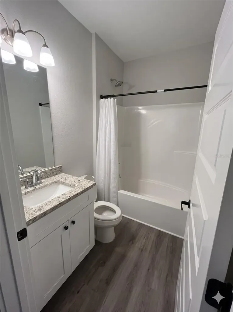 3044 N 7th Avenue Milton FL 32583