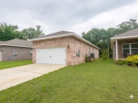 3044 N 7th Avenue Milton FL 32583