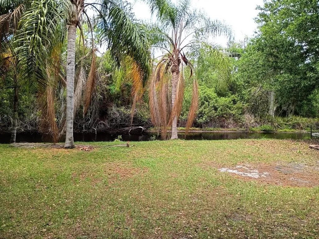1208 S Canal Boulevard Sebring FL 33870