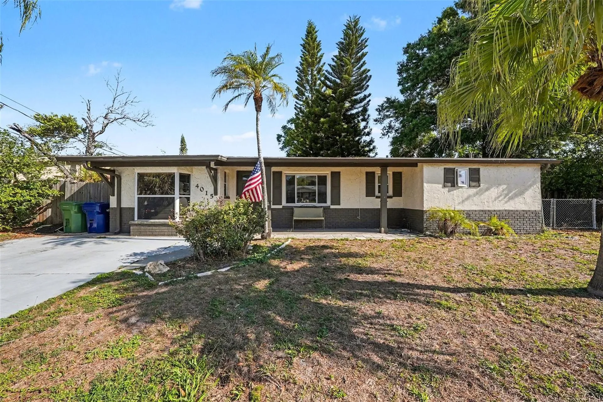 4015 W Land Avenue Tampa FL 33616