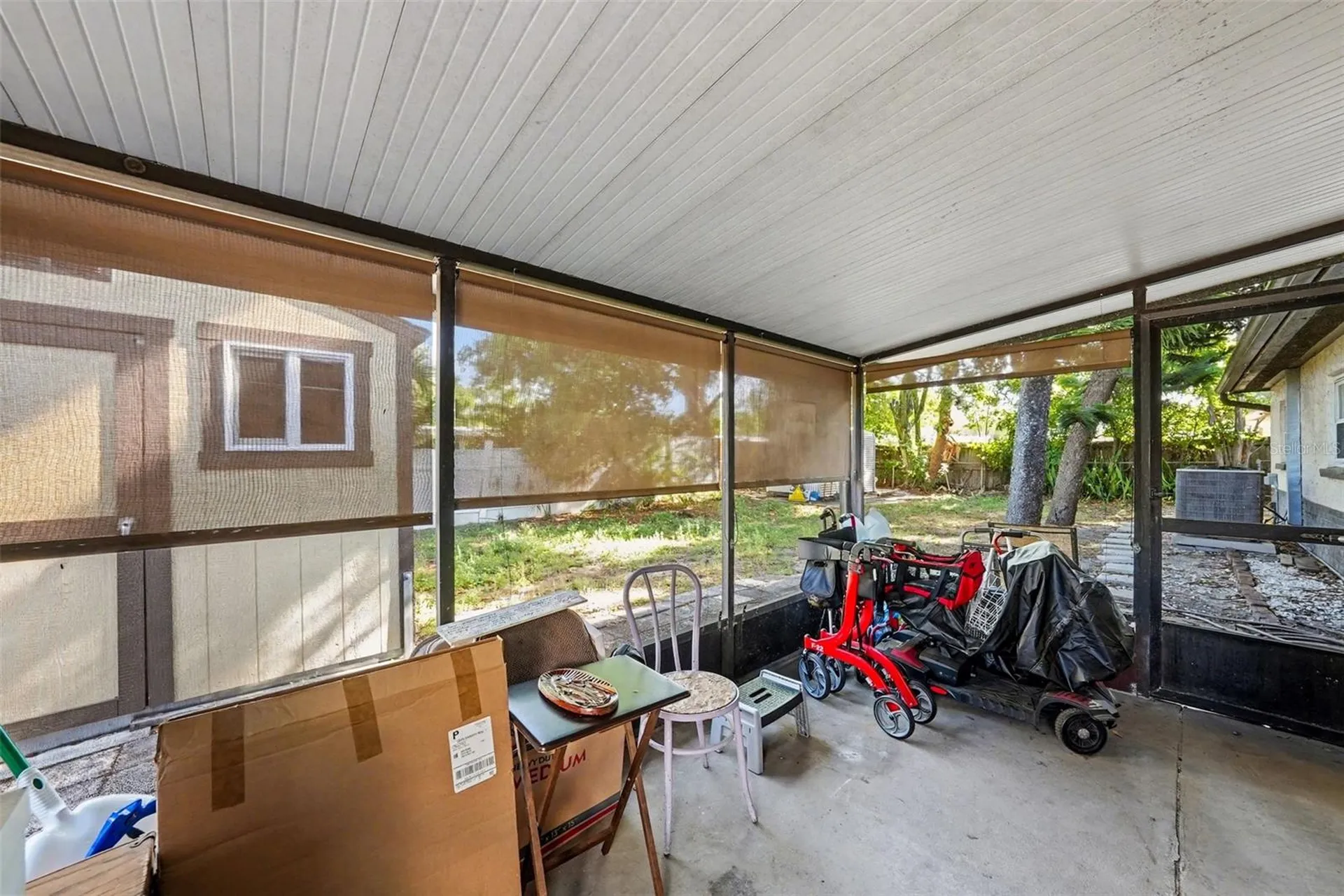 4015 W Land Avenue Tampa FL 33616