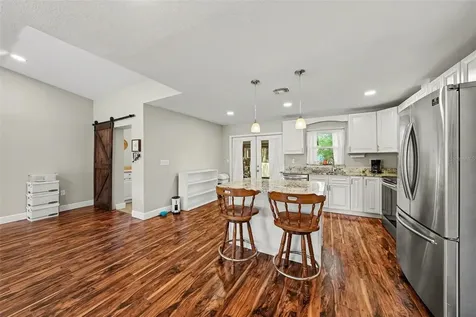 4015 W Land Avenue Tampa FL 33616