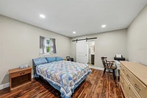 4015 W Land Avenue Tampa FL 33616