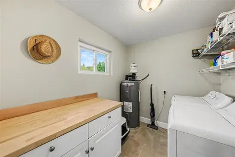 4015 W Land Avenue Tampa FL 33616
