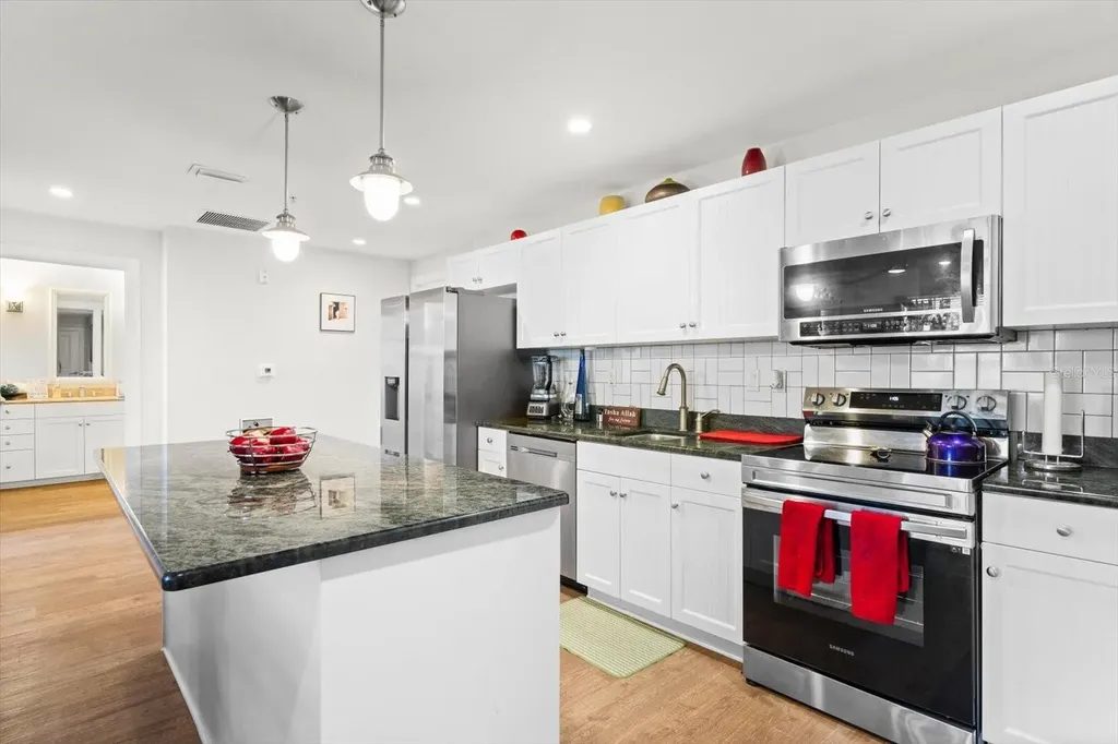 536 Bahia Beach Boulevard Ruskin FL 33570