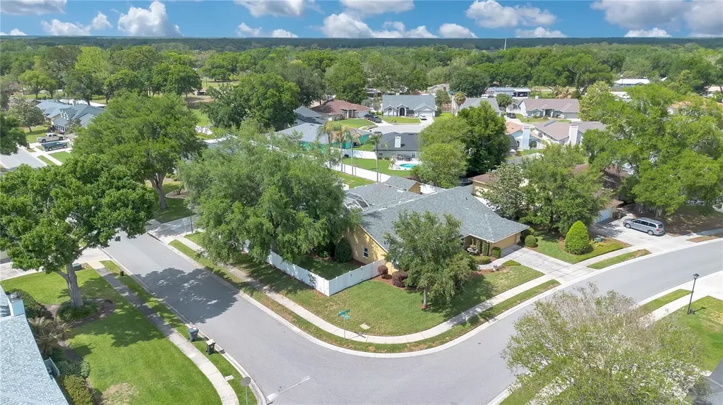 708 Hunters Run Boulevard Lakeland FL 33809