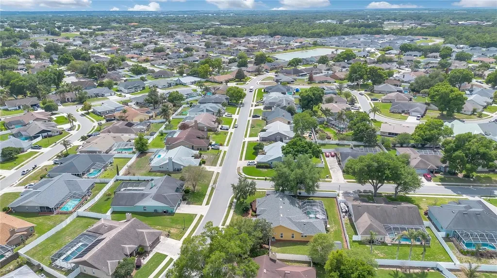708 Hunters Run Boulevard Lakeland FL 33809