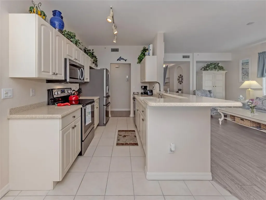 121 N Auburn Road Venice FL 34292
