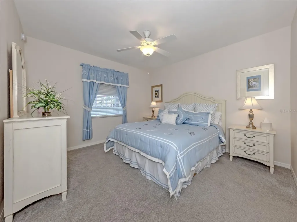 121 N Auburn Road Venice FL 34292
