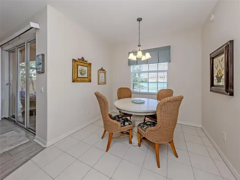 121 N Auburn Road Venice FL 34292
