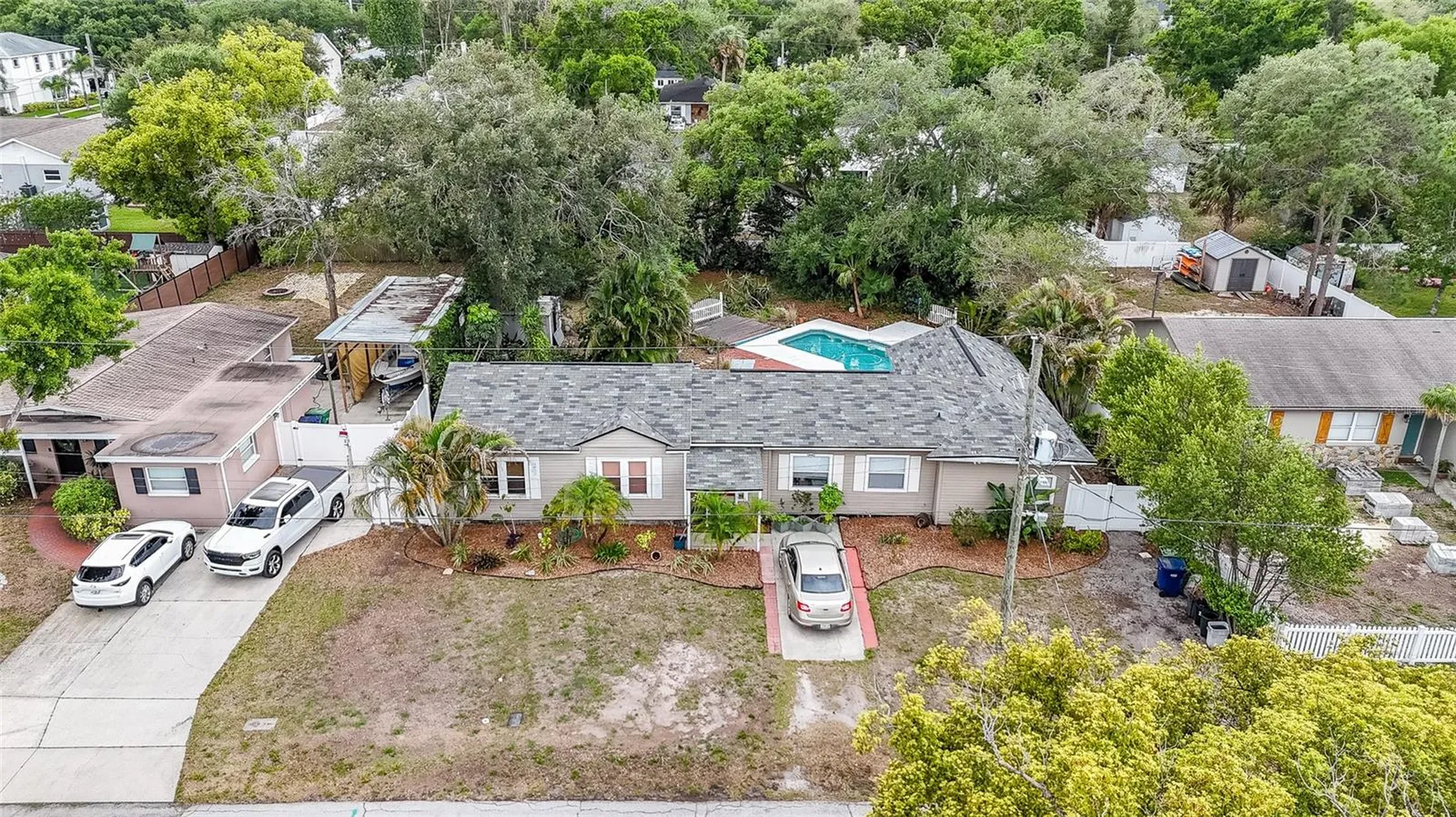 3308 W Paul Avenue Tampa FL 33611