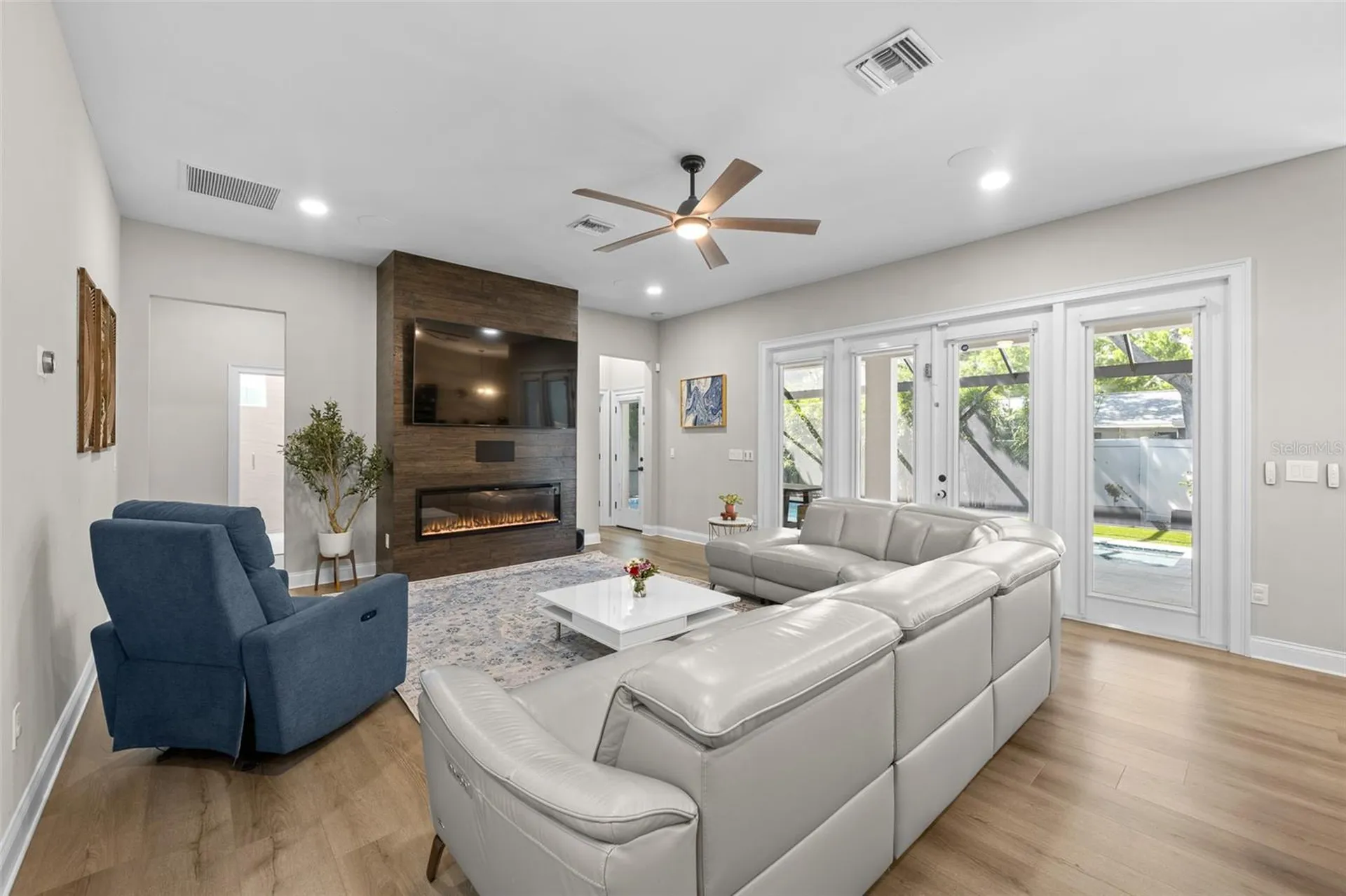 3601 W Rogers Avenue Tampa FL 33611