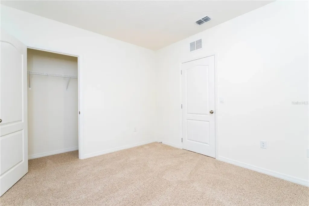 1779 Post Oak Drive Davenport FL 33837