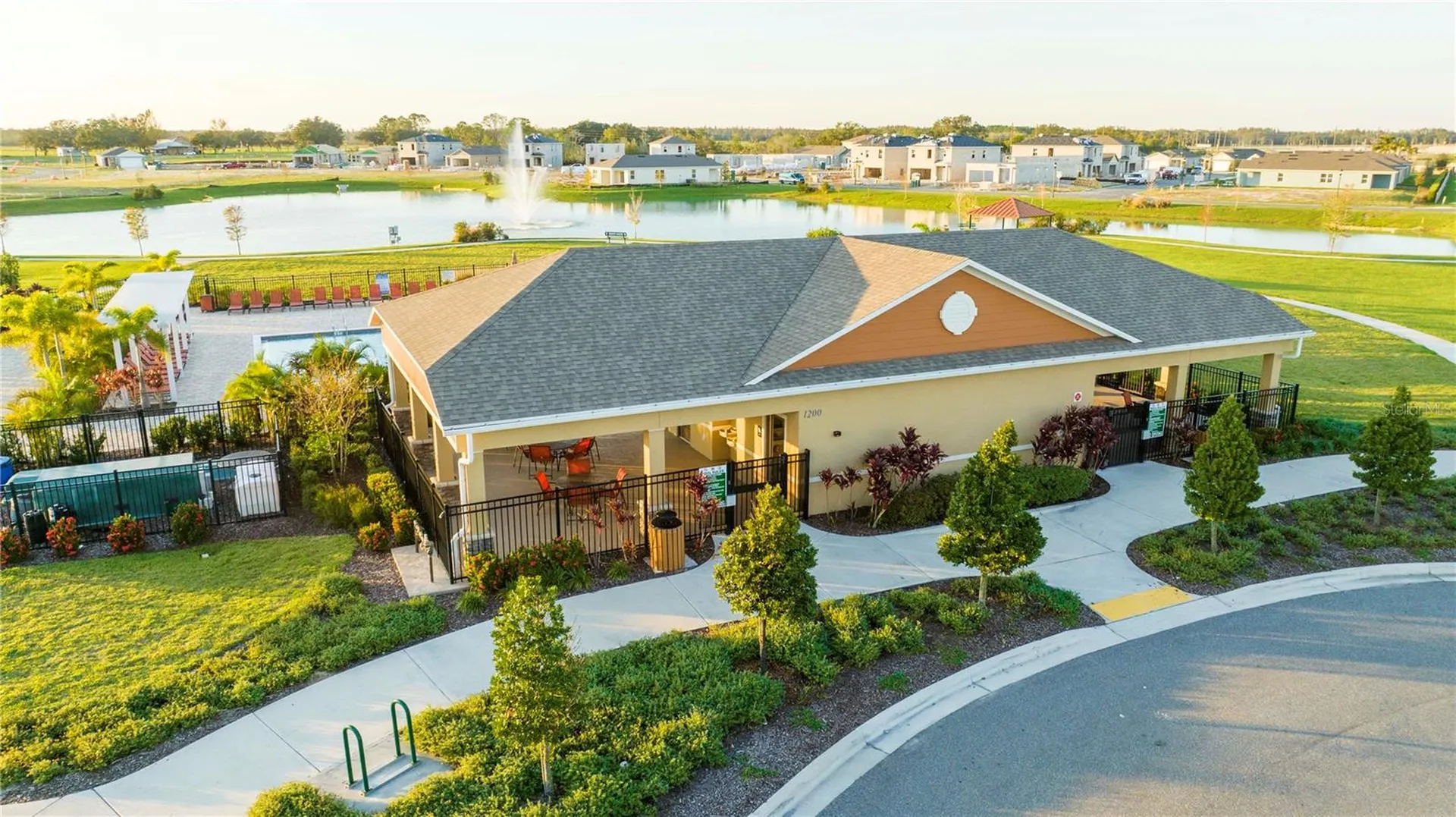 1779 Post Oak Drive Davenport FL 33837