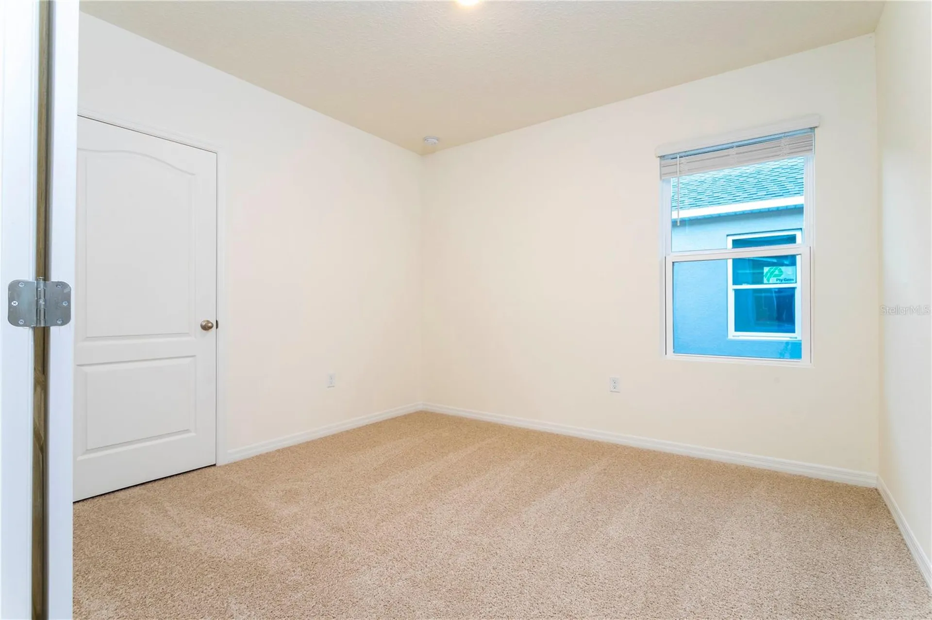 1779 Post Oak Drive Davenport FL 33837