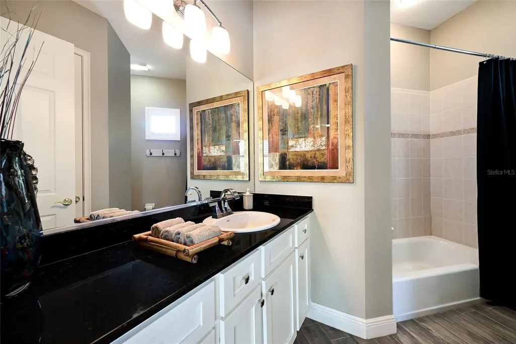 6523 Moorings Point Circle Lakewood Ranch FL 34202