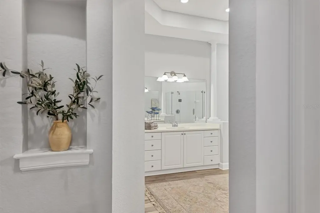 5445 46th Court W Bradenton FL 34210