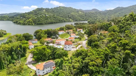 Carretera Pr-175 Km. 4.0k Esmerald Lake Plantation Trujillo Alto PR 00976