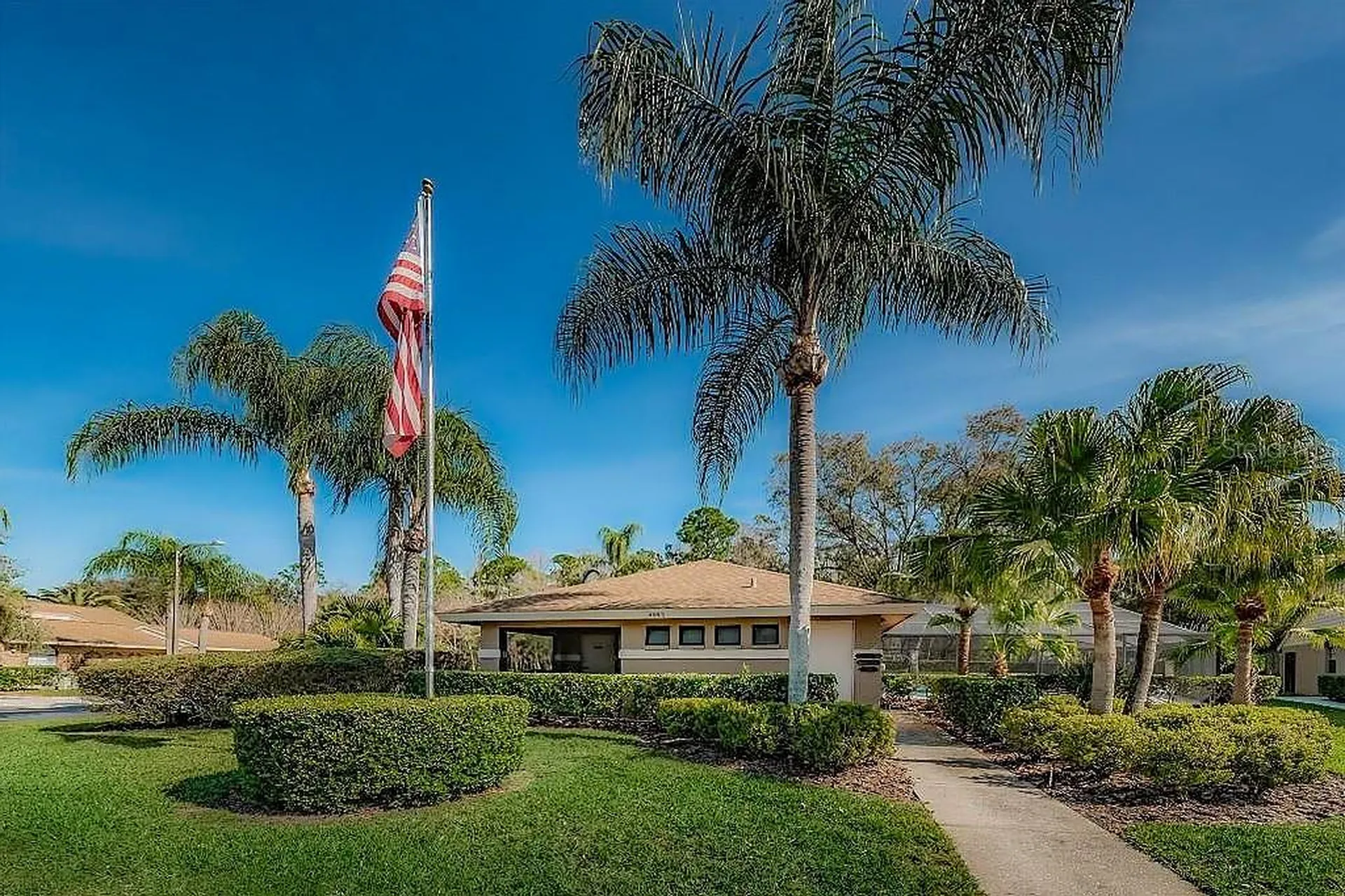 4050 Salem Square Court Palm Harbor FL 34685