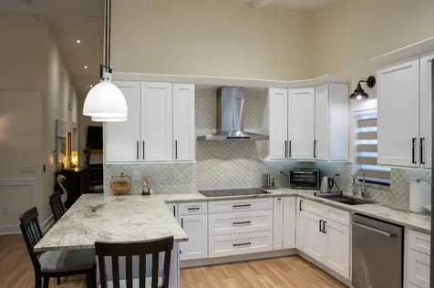 4050 Salem Square Court Palm Harbor FL 34685