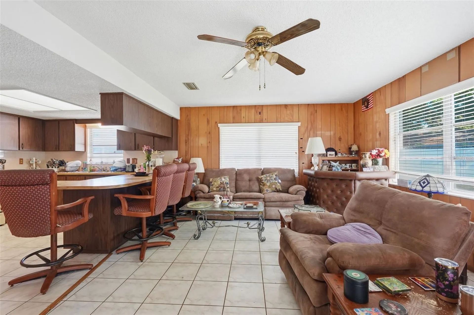 636 Tessier Court Tarpon Springs FL 34689