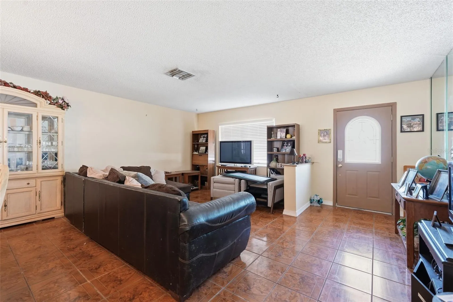 636 Tessier Court Tarpon Springs FL 34689