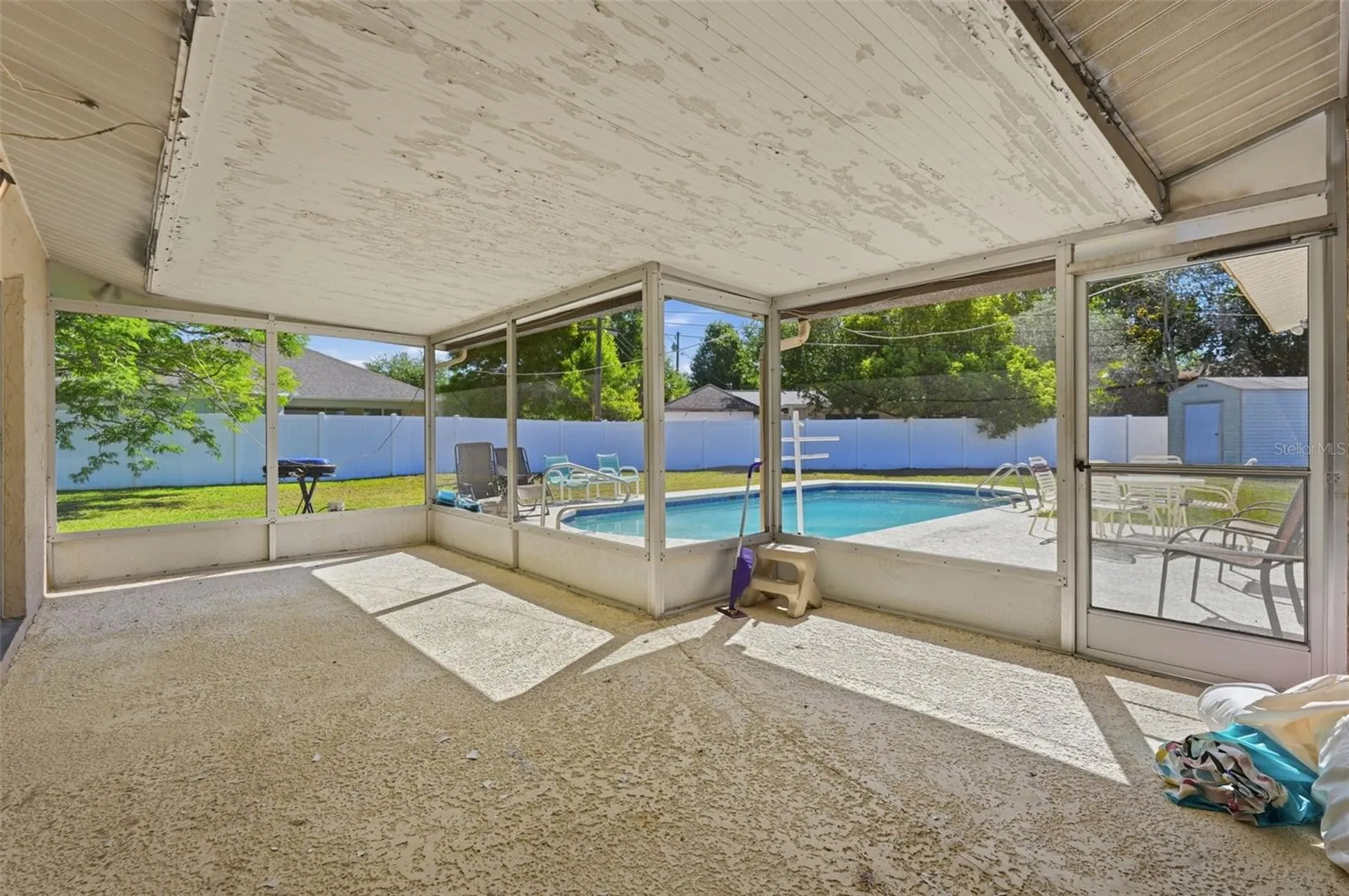 636 Tessier Court Tarpon Springs FL 34689