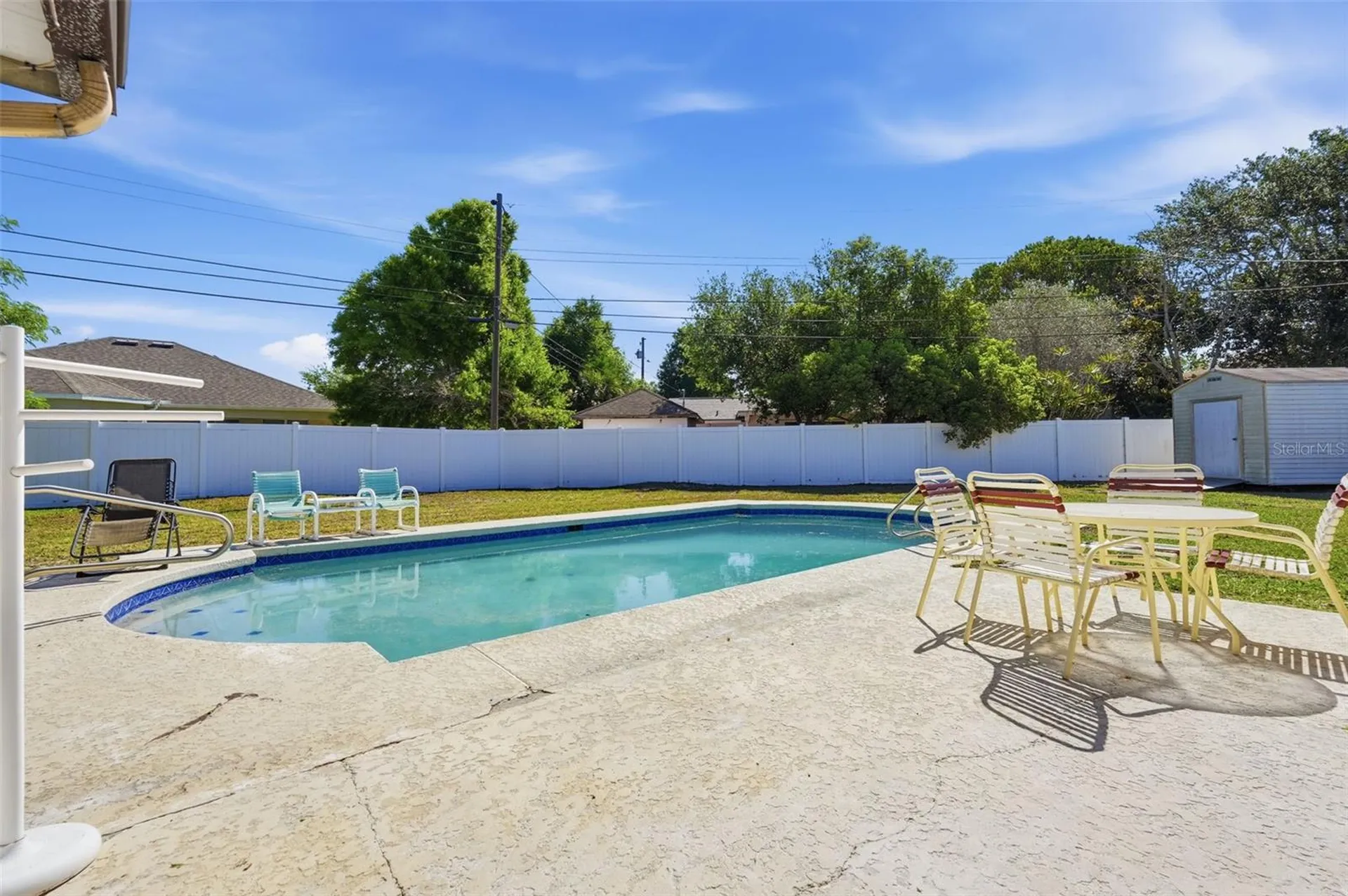 636 Tessier Court Tarpon Springs FL 34689