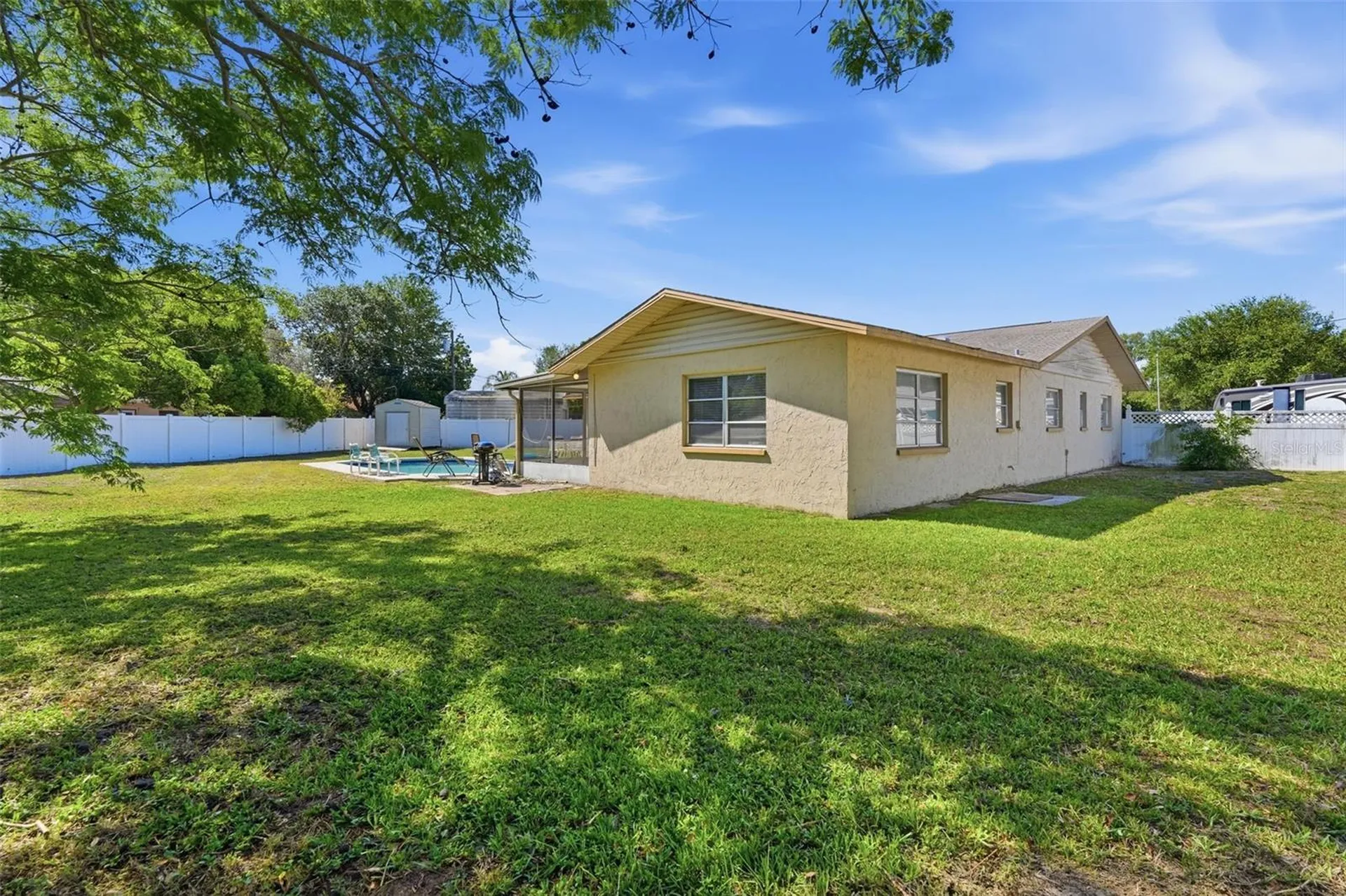 636 Tessier Court Tarpon Springs FL 34689