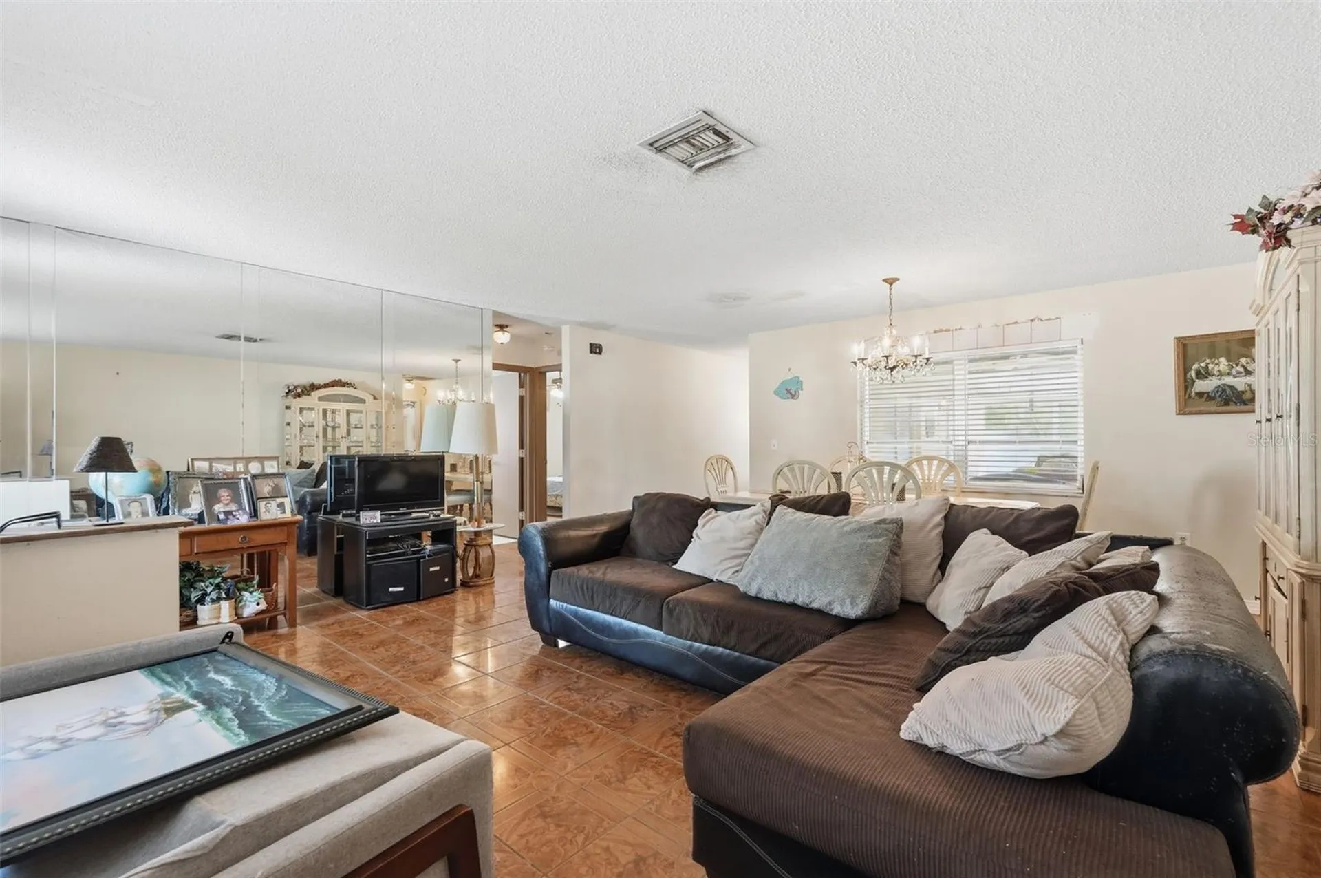 636 Tessier Court Tarpon Springs FL 34689