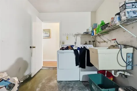 636 Tessier Court Tarpon Springs FL 34689