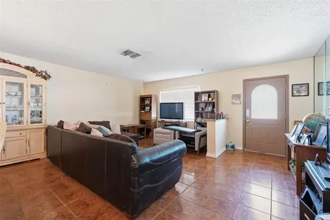 636 Tessier Court Tarpon Springs FL 34689