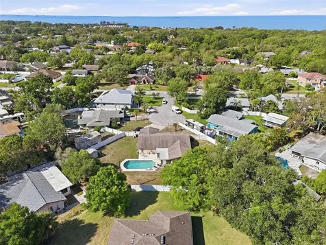 636 Tessier Court Tarpon Springs FL 34689