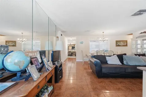636 Tessier Court Tarpon Springs FL 34689