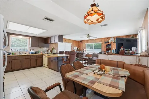636 Tessier Court Tarpon Springs FL 34689