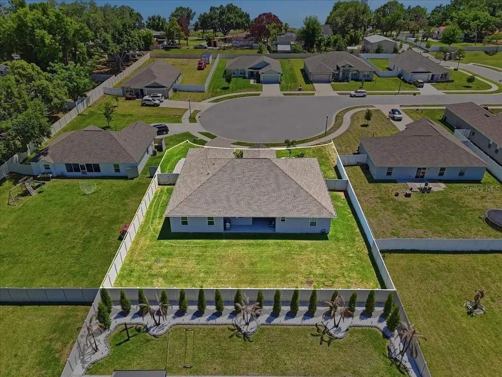 312 Denna Lane Auburndale FL 33823
