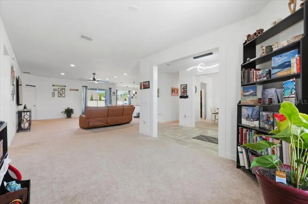 312 Denna Lane Auburndale FL 33823