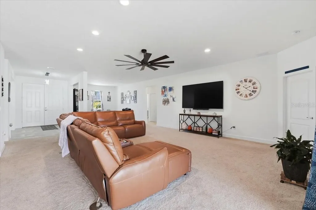 312 Denna Lane Auburndale FL 33823