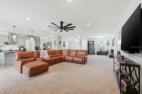 312 Denna Lane Auburndale FL 33823