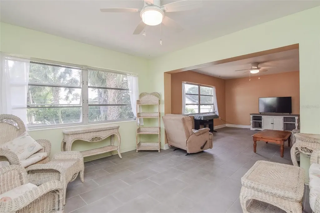 11319 70th Terrace Seminole FL 33772