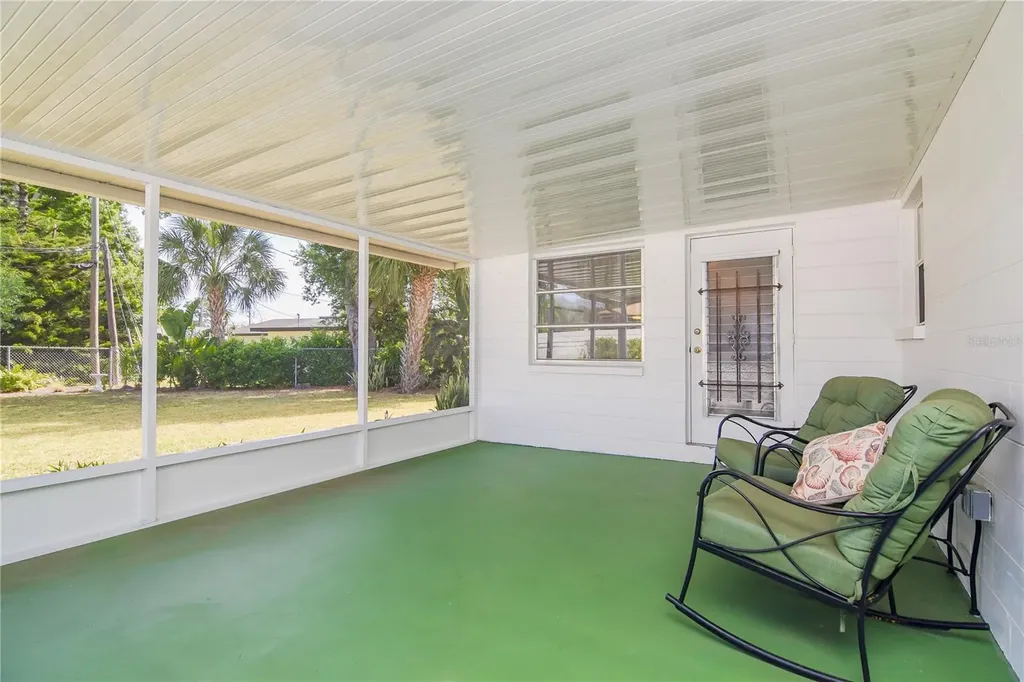 11319 70th Terrace Seminole FL 33772