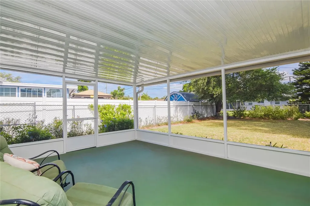 11319 70th Terrace Seminole FL 33772