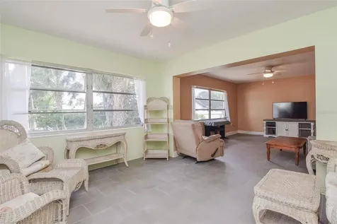 11319 70th Terrace Seminole FL 33772