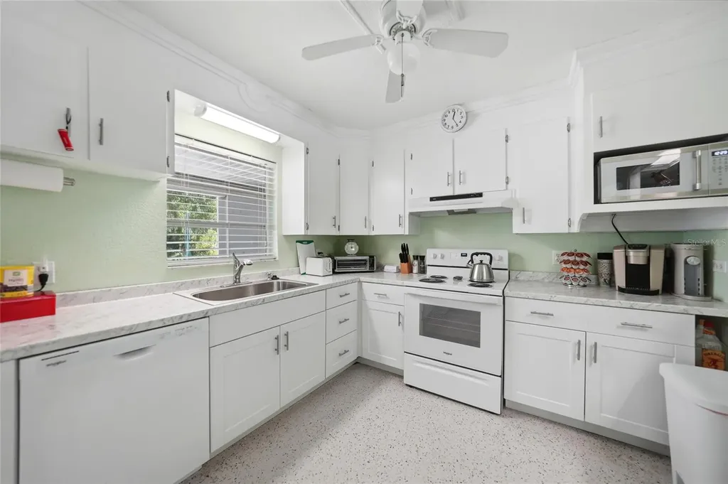 23040 Central Avenue Punta Gorda FL 33980