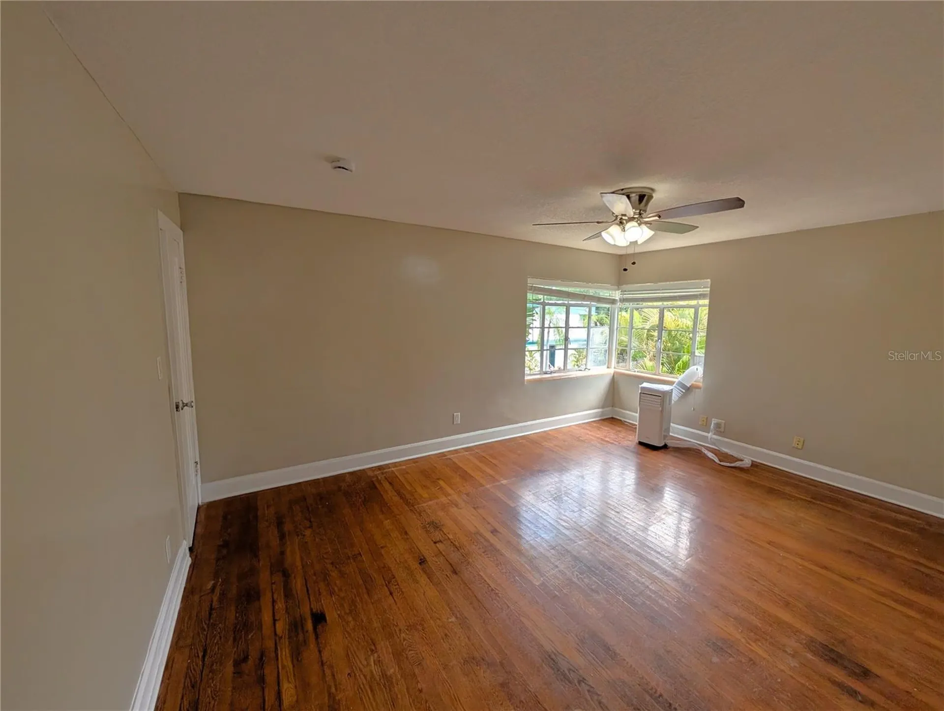 520 N 11th Avenue N St Petersburg FL 33701