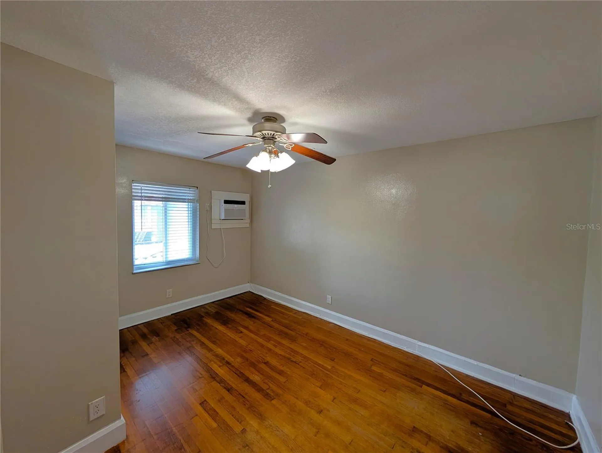 520 N 11th Avenue N St Petersburg FL 33701