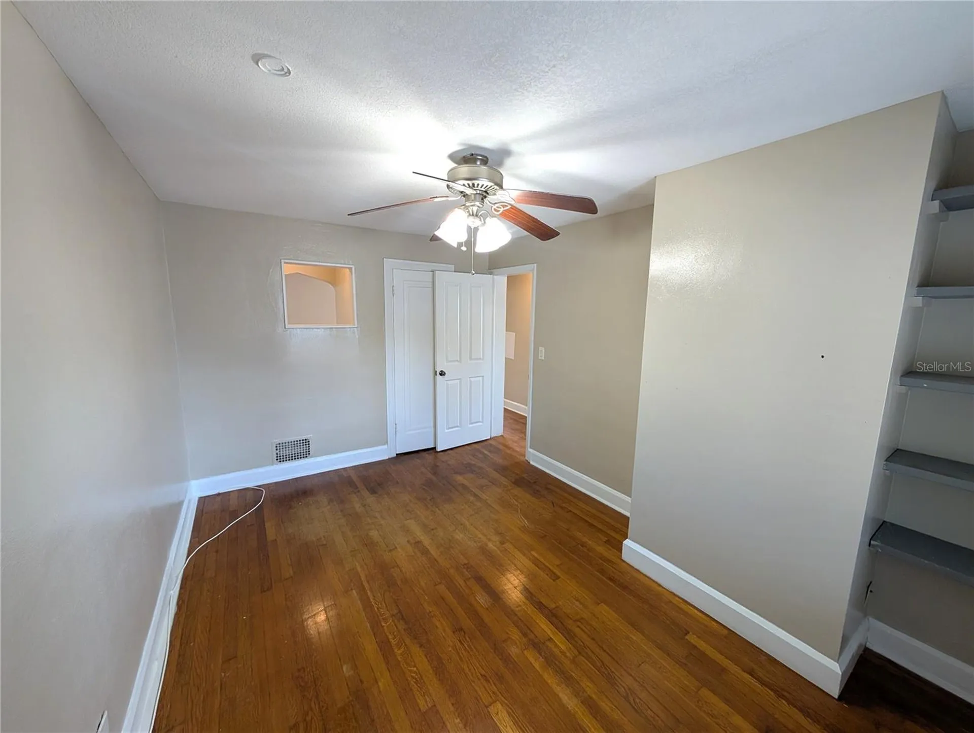 520 N 11th Avenue N St Petersburg FL 33701